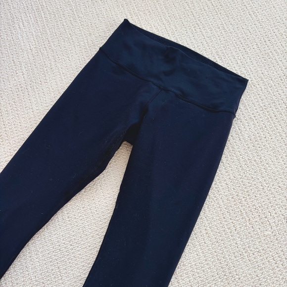 Women’s Size 10 Lululemon Black Wunder Under High-Rise Tight 25" - Picture 2 of 8